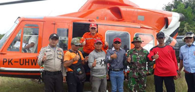 Kades Batang Duku Bukit Batu Bengkalis Pantau Karhutla dengan Helikopter